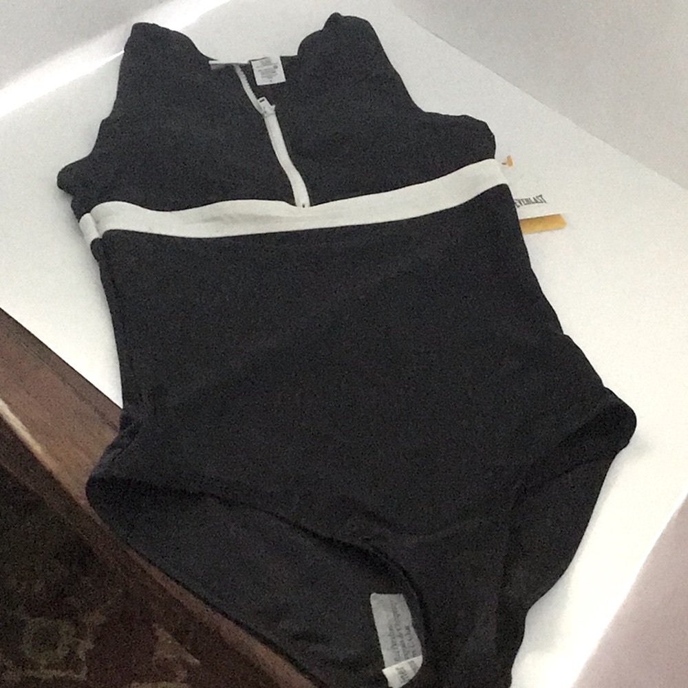 Everlast sz 8 one piece vintage bathing suit - Picture 2 of 9